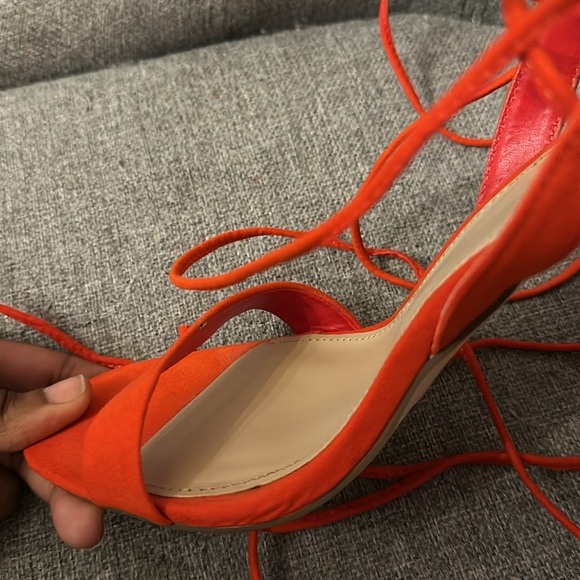 JUST FAB GUC SIZE 8.5 STRAPPY HEELS - Picture 2 of 4